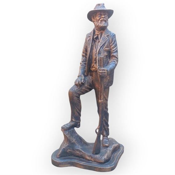 BOER WITH RIFLE - Phil Minnaar