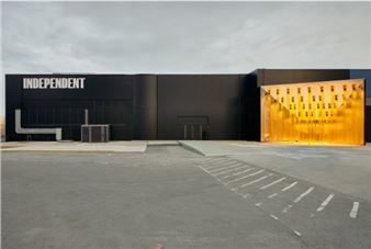 Independent Opens With Solo Presentations, Early Sales and (Most Importantly) Breathing Room