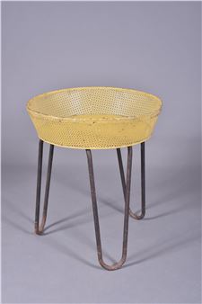 Grande table-corbeille en métal - Mathieu Matégot
