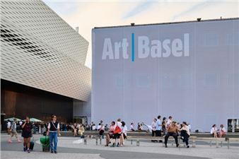 In Basel, a Cautious But Committed Market Rediscovers Its Nerve