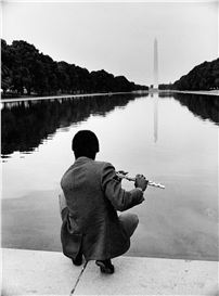A New Space for Photography Explores Who Gets to Be an American