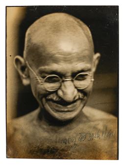 BAPU KE ASHIRVAD: A Rare and Intimate Portrait of Mahatma Gandhi