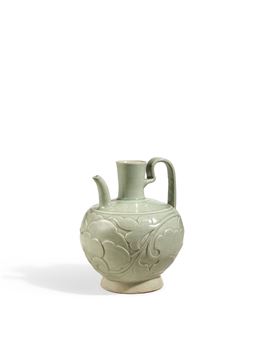 A finely carved Yaozhou celadon 'peony' ewer, Five Dynasties – Northern Song dynasty | 五代至北宋\u