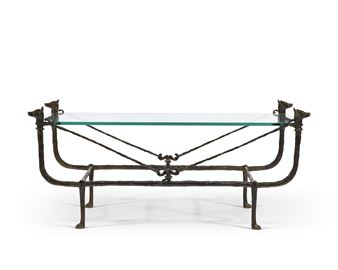Table basse 'Berceau', pièce unique à l'effigie de 'Séraphine', chienne de Jeanne-Marie de Broglie
