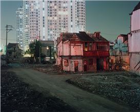 Greg Girard Market Data: Auction Results & Gallery Prices
