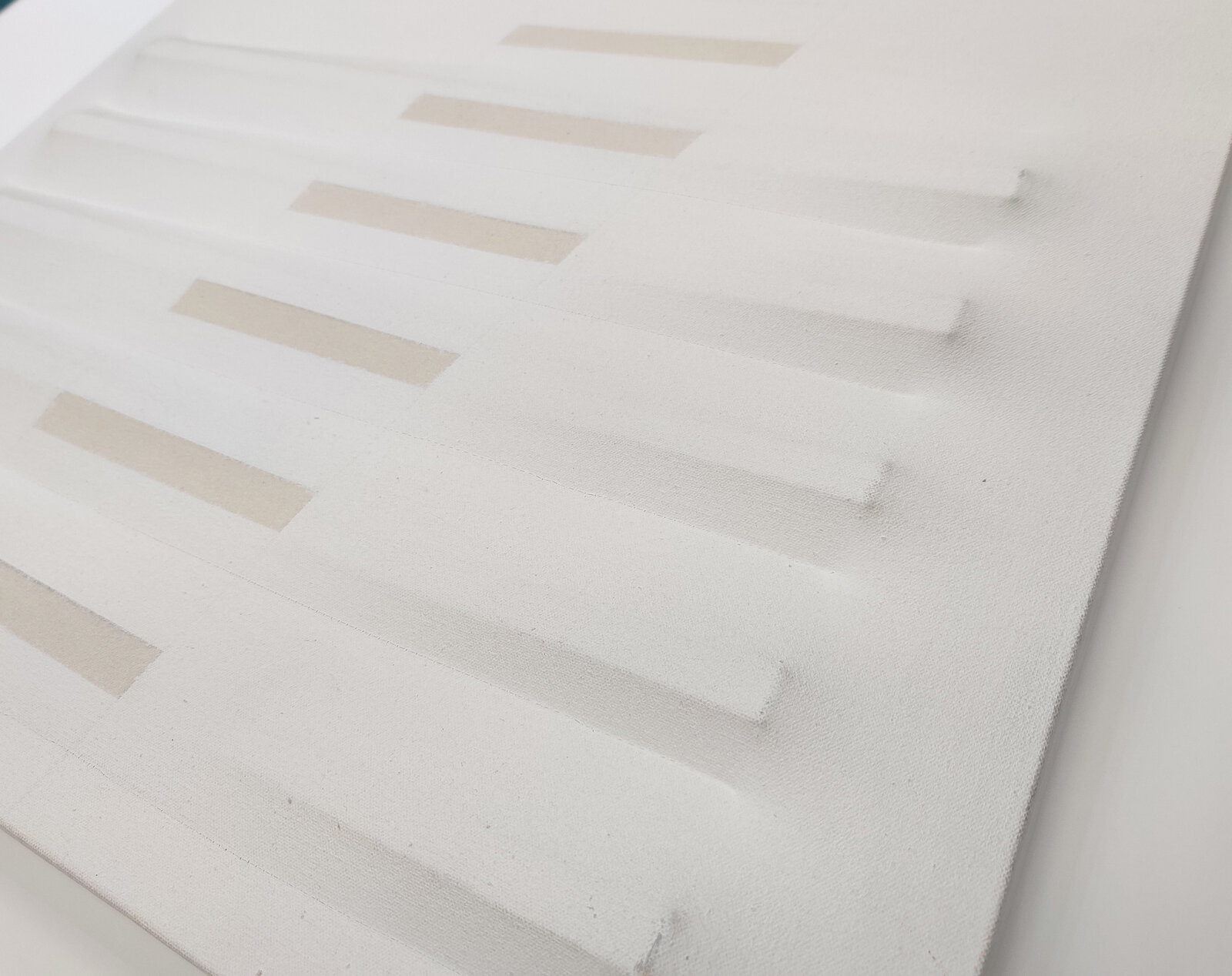 Artwork by Agostino Bonalumi, Bianco, Made of Vinyl Tempera On Shaped Canvas 