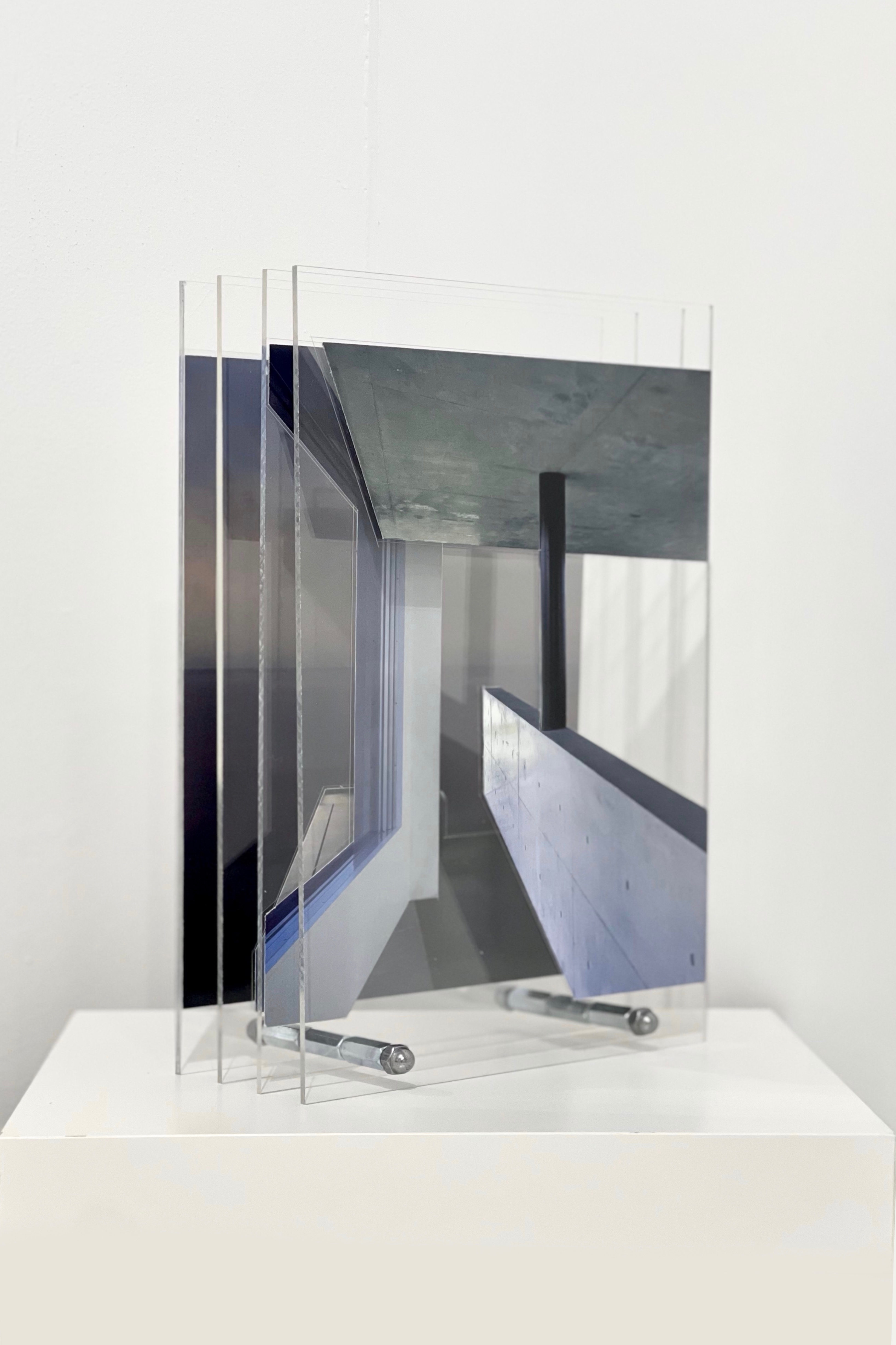 Concreto Suspenso by Aline Setton, 2025