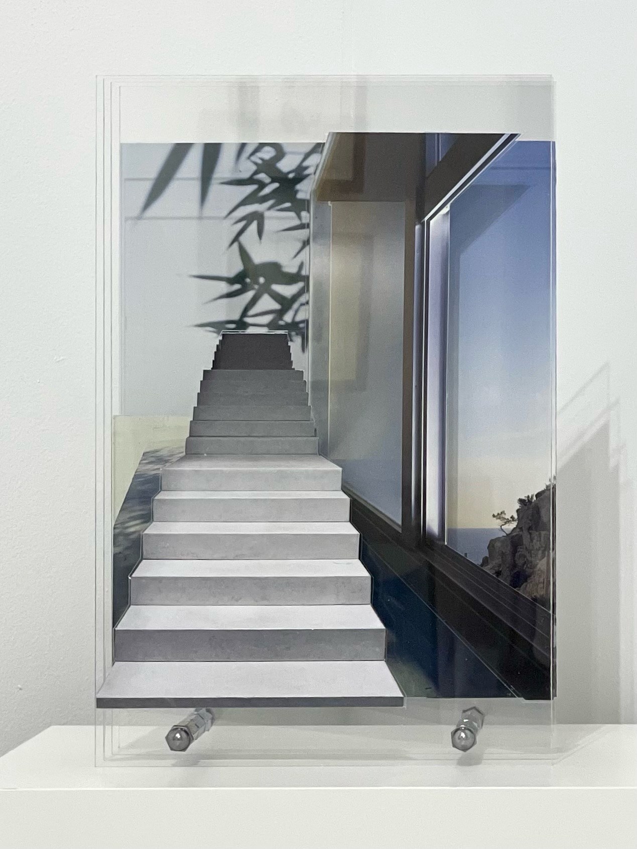 Artwork by Aline Setton, Contra-luz, Made of Collage on plexiglass and steel hardware 