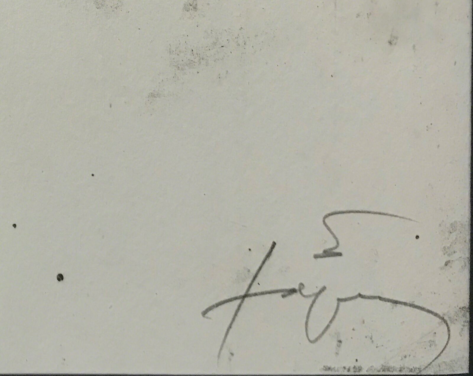 Artwork by Antoni Tàpies, UN VASE DE TERRE CRUE ET LE T DU NOM DE TAPIES, Made of Etching 