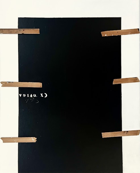 Artwork by Antoni Tàpies, Porta negra i xifres, Made of Paint and assemblage on canvas 