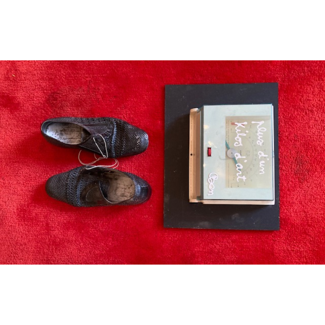 Artwork by Ben Vautier, Plus d’un kilo d’art, Made of Assemblage 