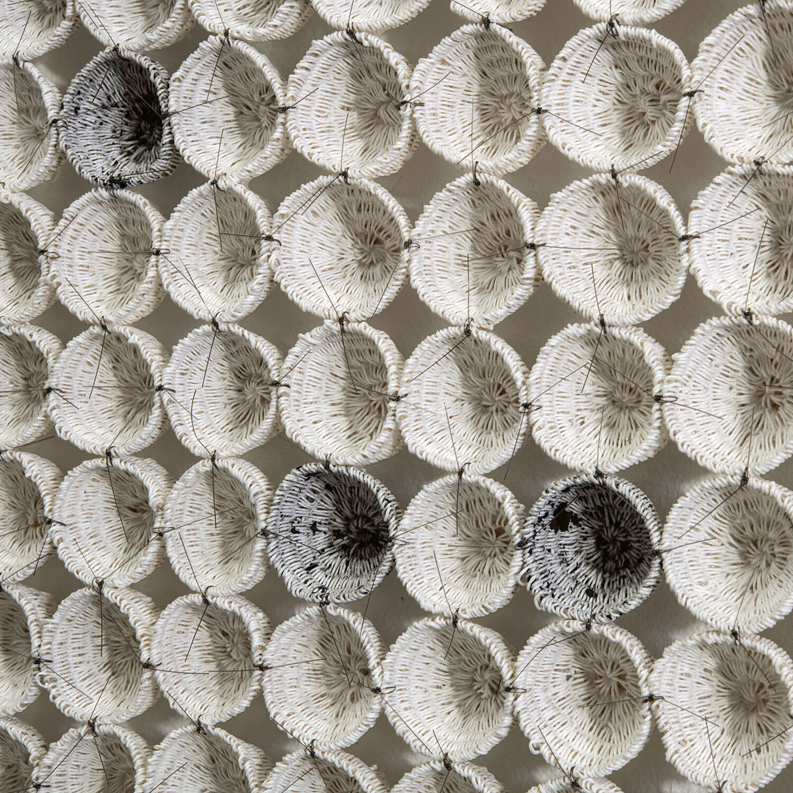 Mini-Basket Symphony in White