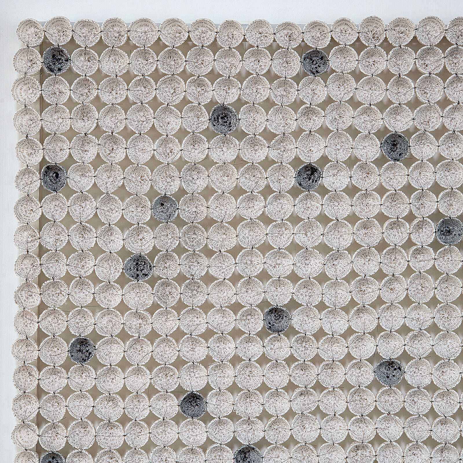 Mini-Basket Symphony in White