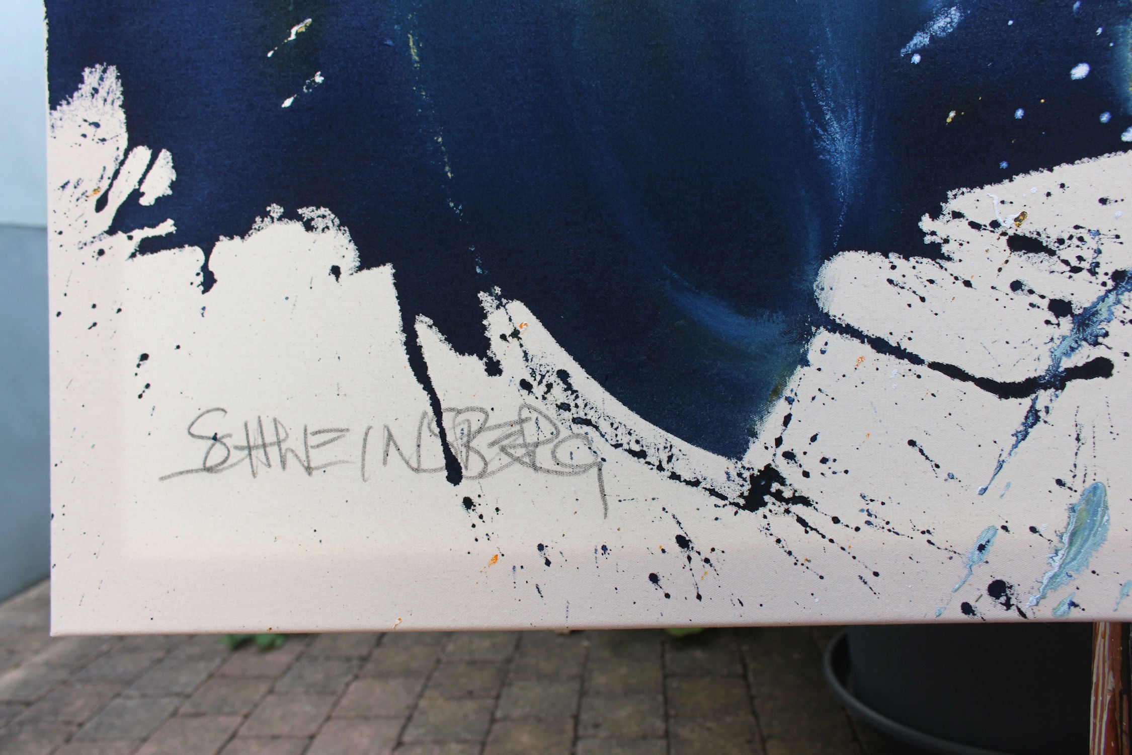 Artwork by Daniela Schweinsberg, Night Kisses Day, Made of Mixed Media on raw canvas 