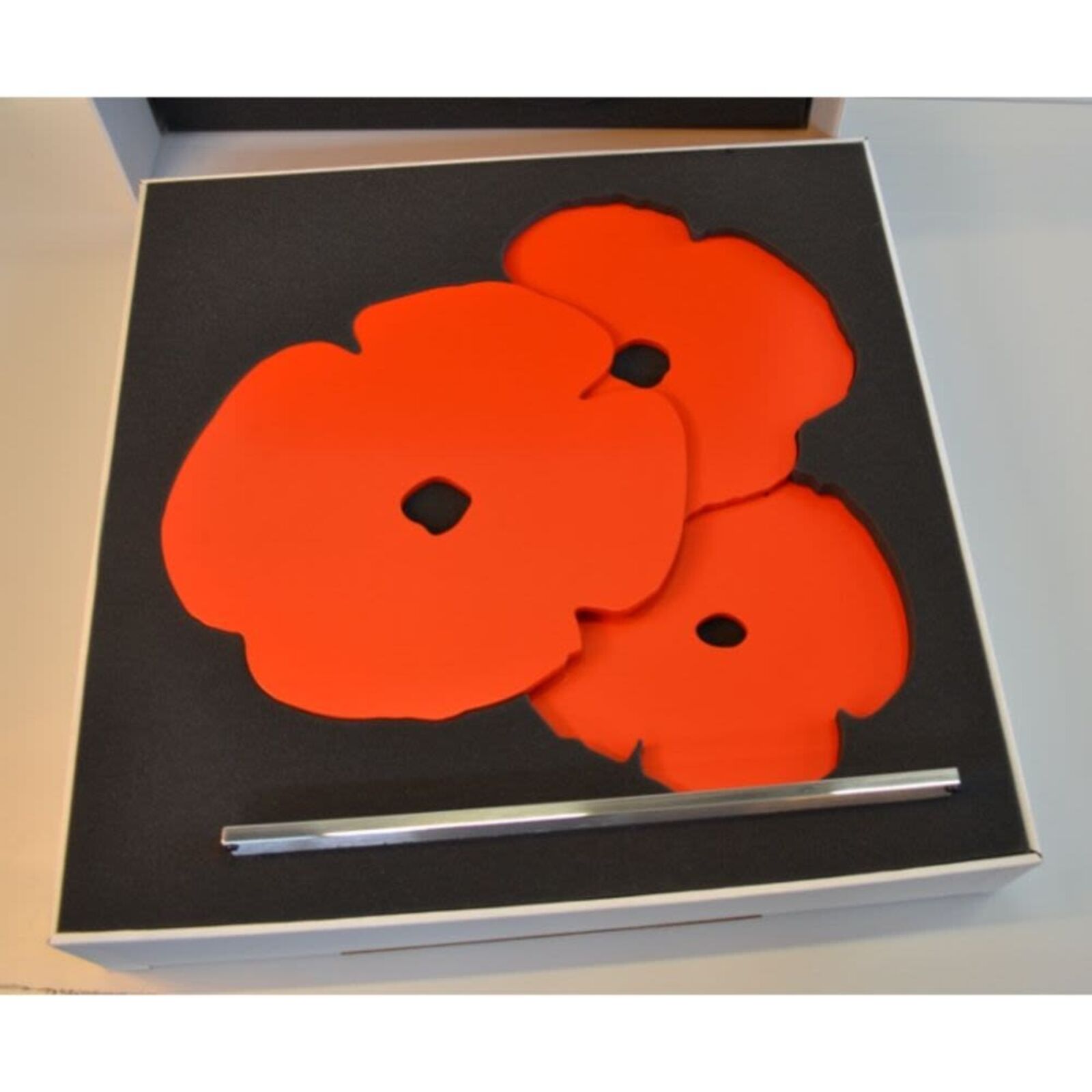 Artwork by Donald Sultan, Red Poppies, Made of Painted aluminum on polished aluminum base 