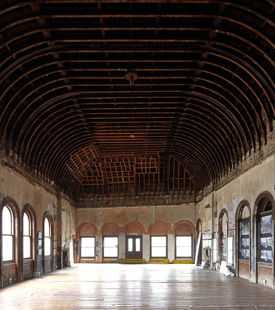 Lost Peckham Waiting Room by Edmund Sumner, 2018