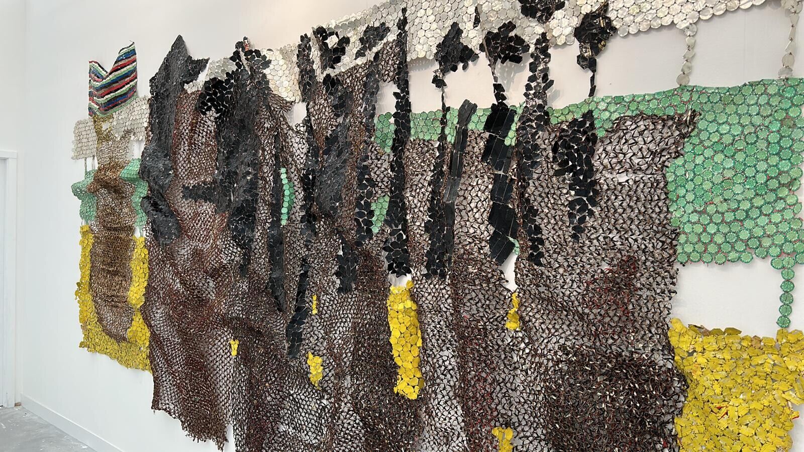 Artwork by El Anatsui, Untitled I, Made of Aluminum, copper wire and nylon string 