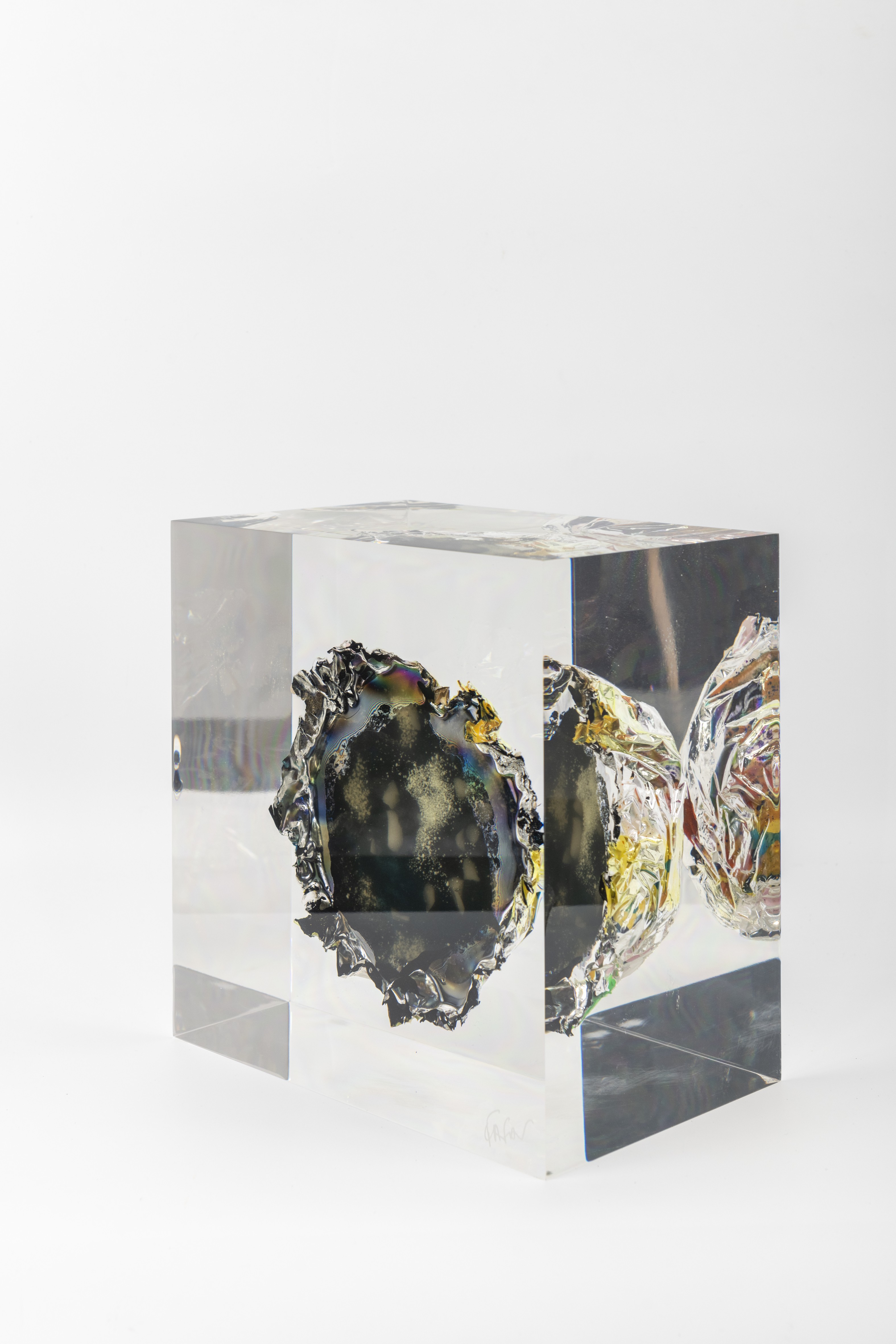 Trou Noir by Fan  fan, 2019