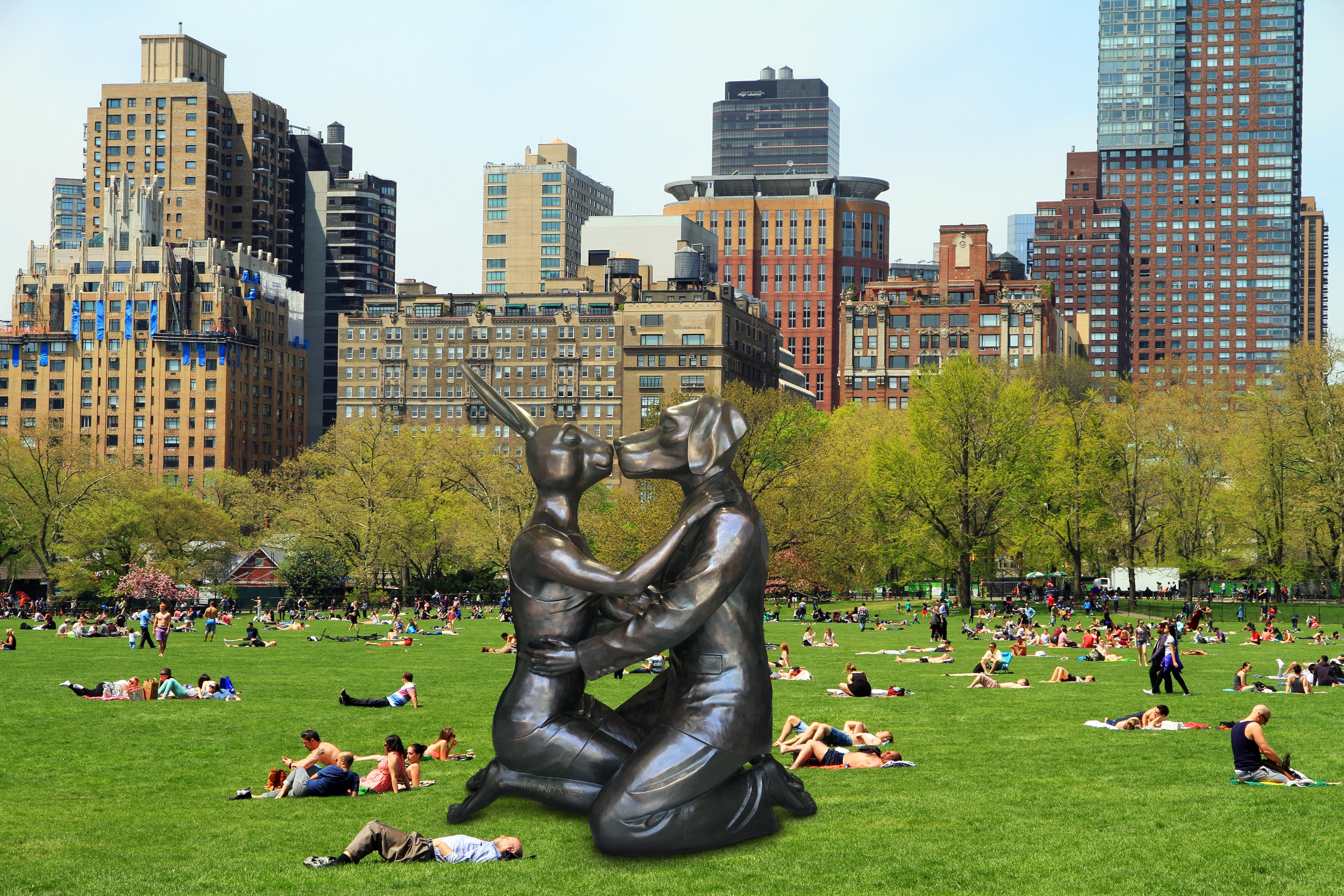 The kiss by Gillie & Marc Schattner, 2016