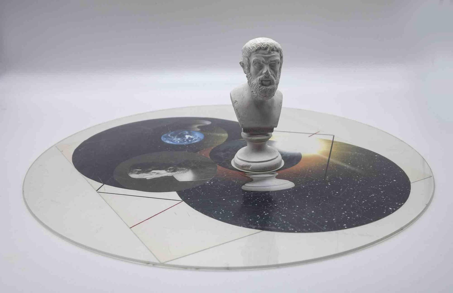 Artwork by Giulio Paolini, Elea, Made of Cardboard, Plaster, Plexiglass, Tirage Fine Art 
