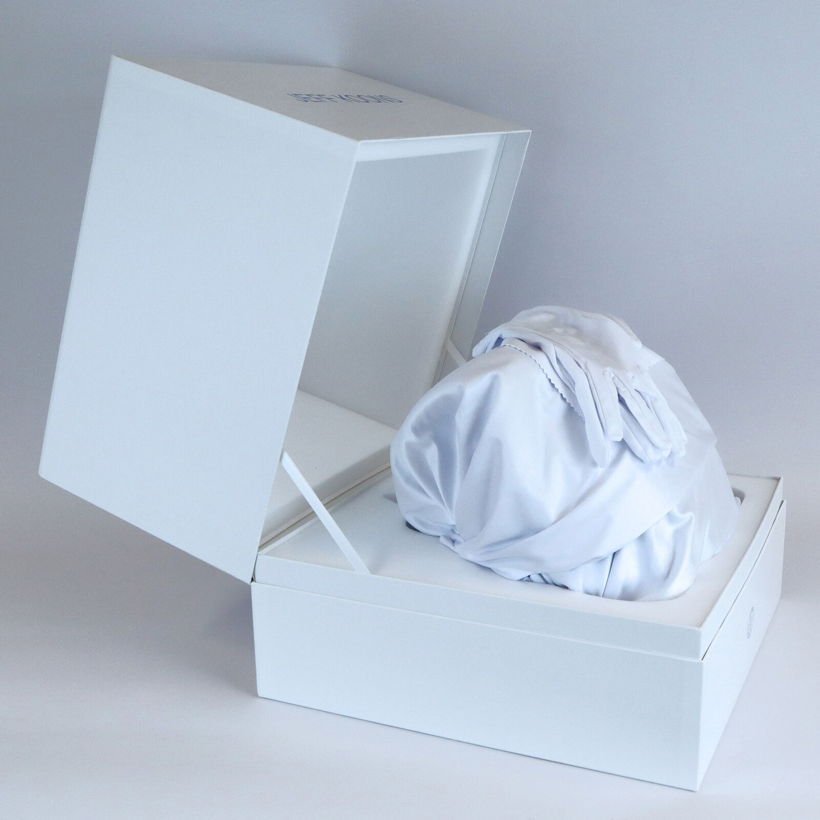 Artwork by Jeff Koons, Diamond (Blue), Made of Limoges porcelain with chromatic metalized coating 