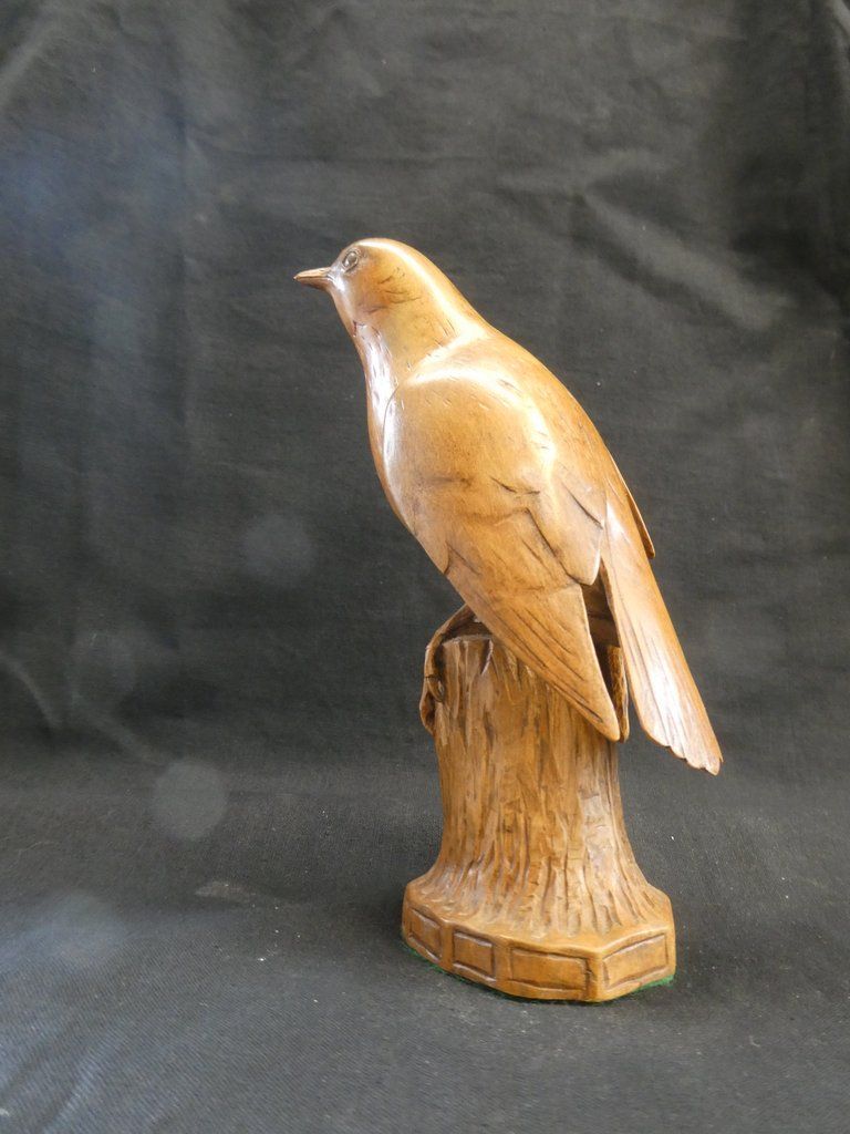 Artwork by Julian Stanley, Robin, Made of Boxwood 