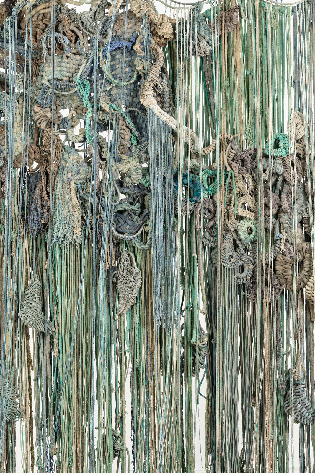 Artwork by Laura Lima, Charía, Made of Raw cotton threads dyed by natural pigments and wire 