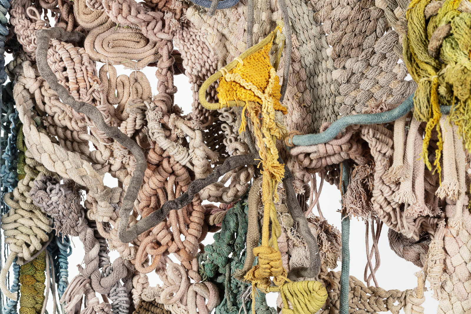 Artwork by Laura Lima, Irapuru, Made of Raw cotton threads dyed by natural pigments and wire 