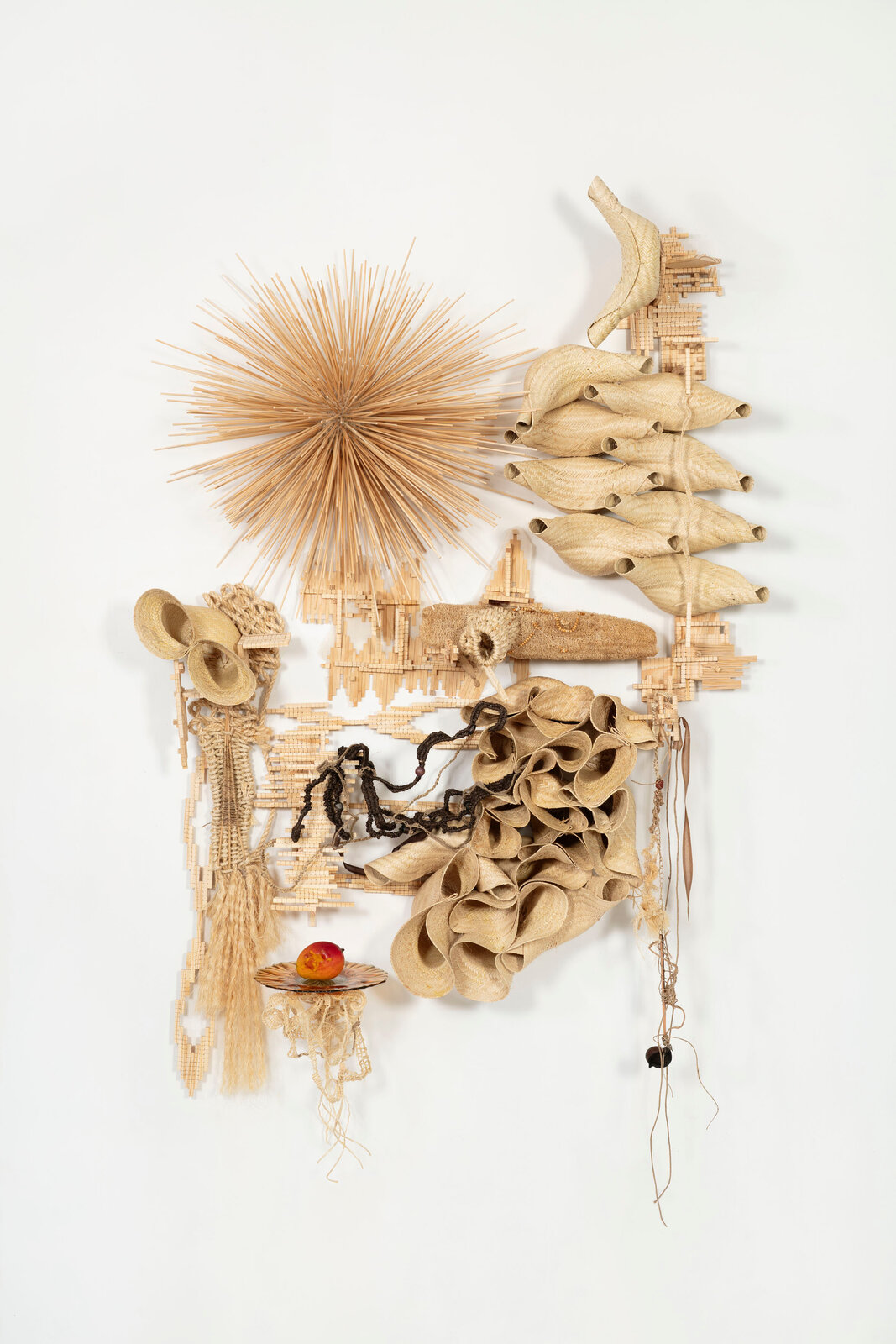 Ninho Comunal (Figo) by Laura Lima, 2025