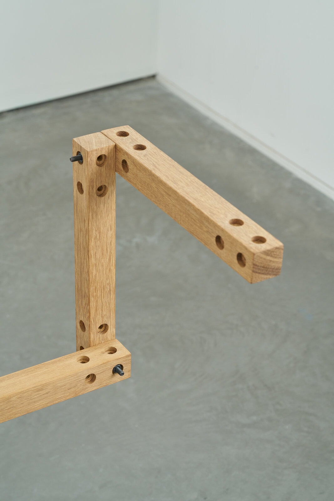Artwork by Mateo López, Arbol Portátil, Made of Wood, screws, suitcase 