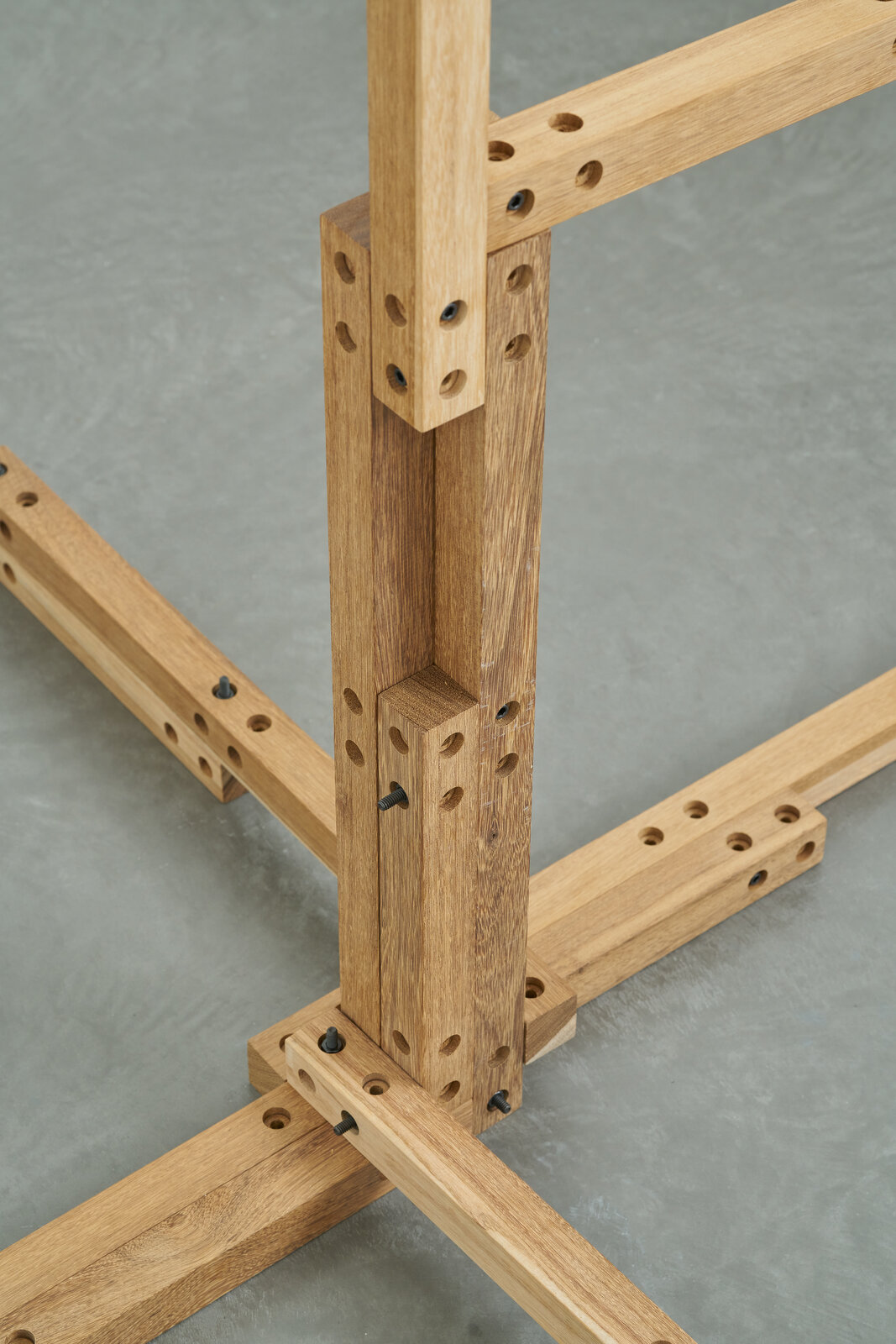 Artwork by Mateo López, Arbol Portátil, Made of Wood, screws, suitcase 