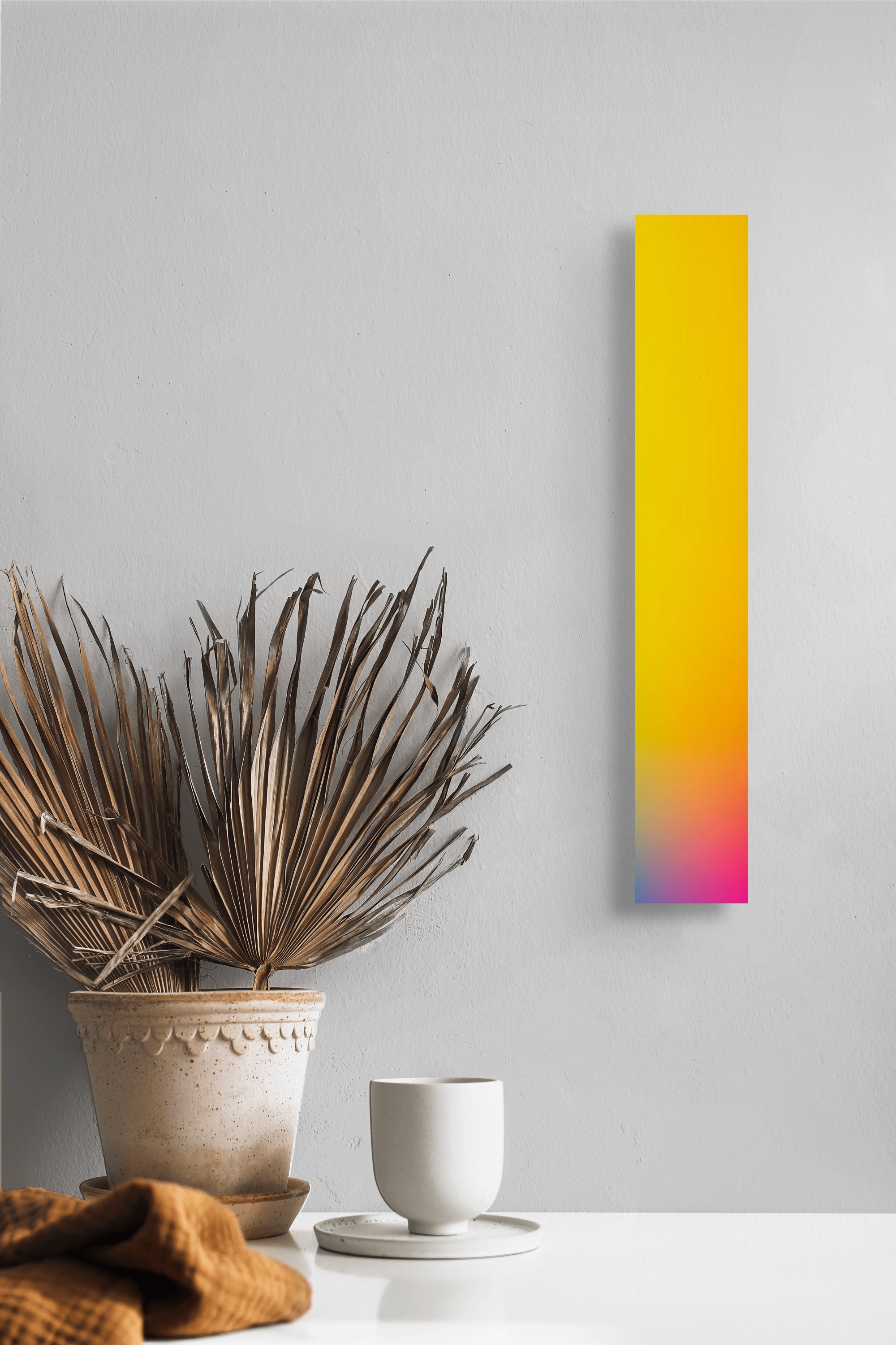 a yellow and pink vertical stripe on a white background