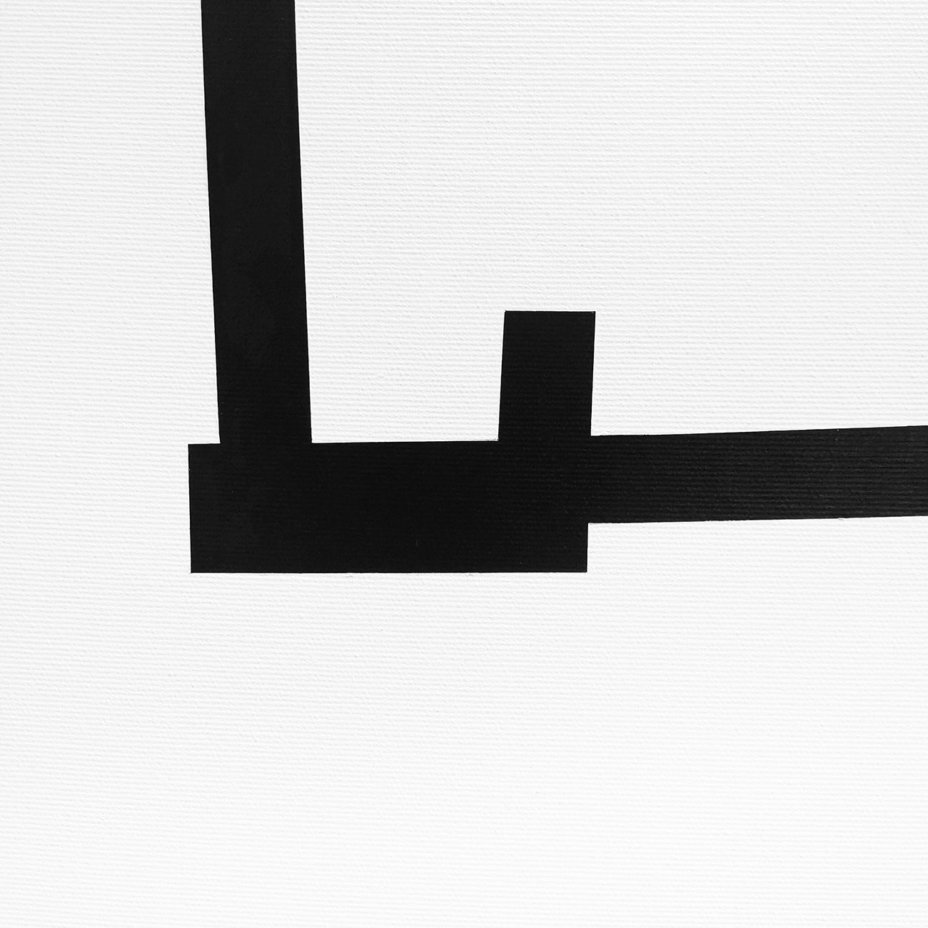 A black and white drawing of a square frame.