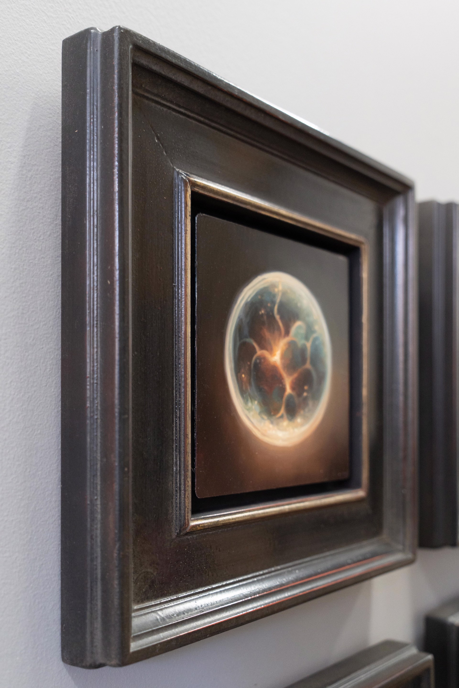 A painting of a heart in the middle of a circle.