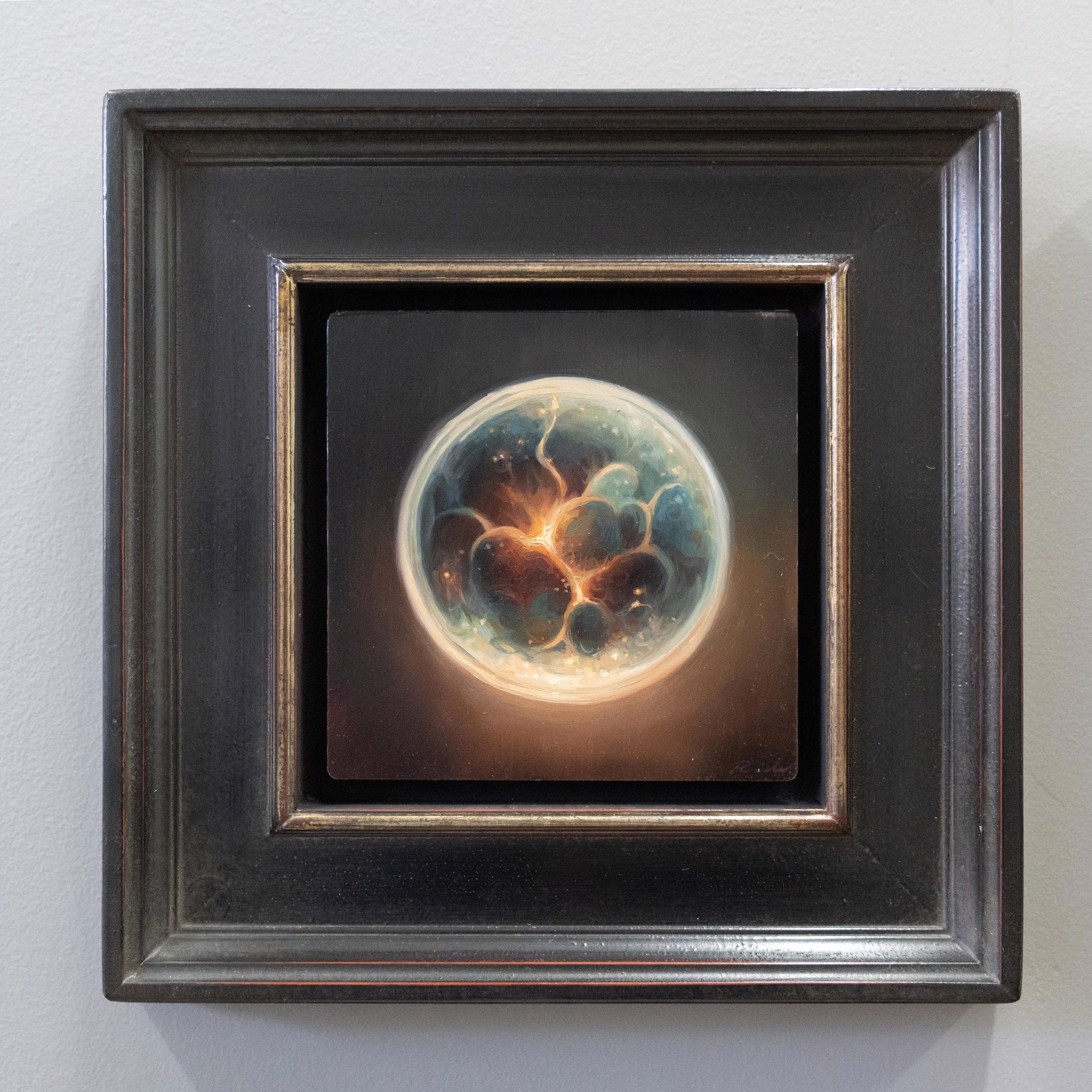A painting of a heart in the middle of a circle.