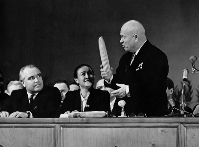 Khruschev at Agricultural Convention by Samariy Gurariy, null