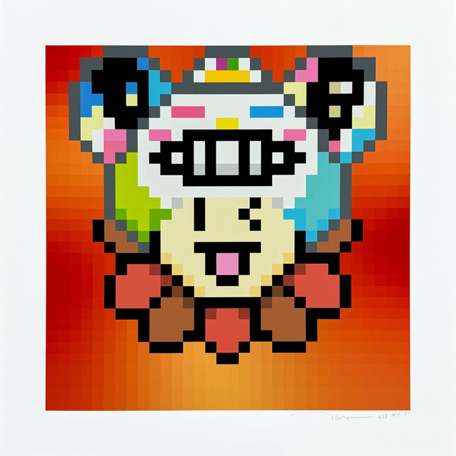A pixel art of a pig wearing a crown.