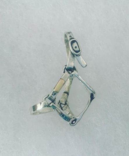 Silver Halter Pendant by Terry Lindsey, null