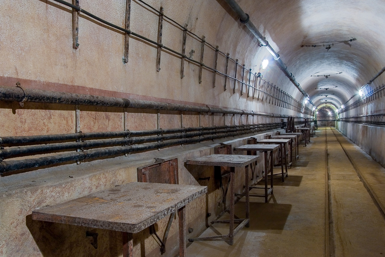 Kanteen Tunnel – Fort Michelsberg by Thomas Kemnitz, 2006