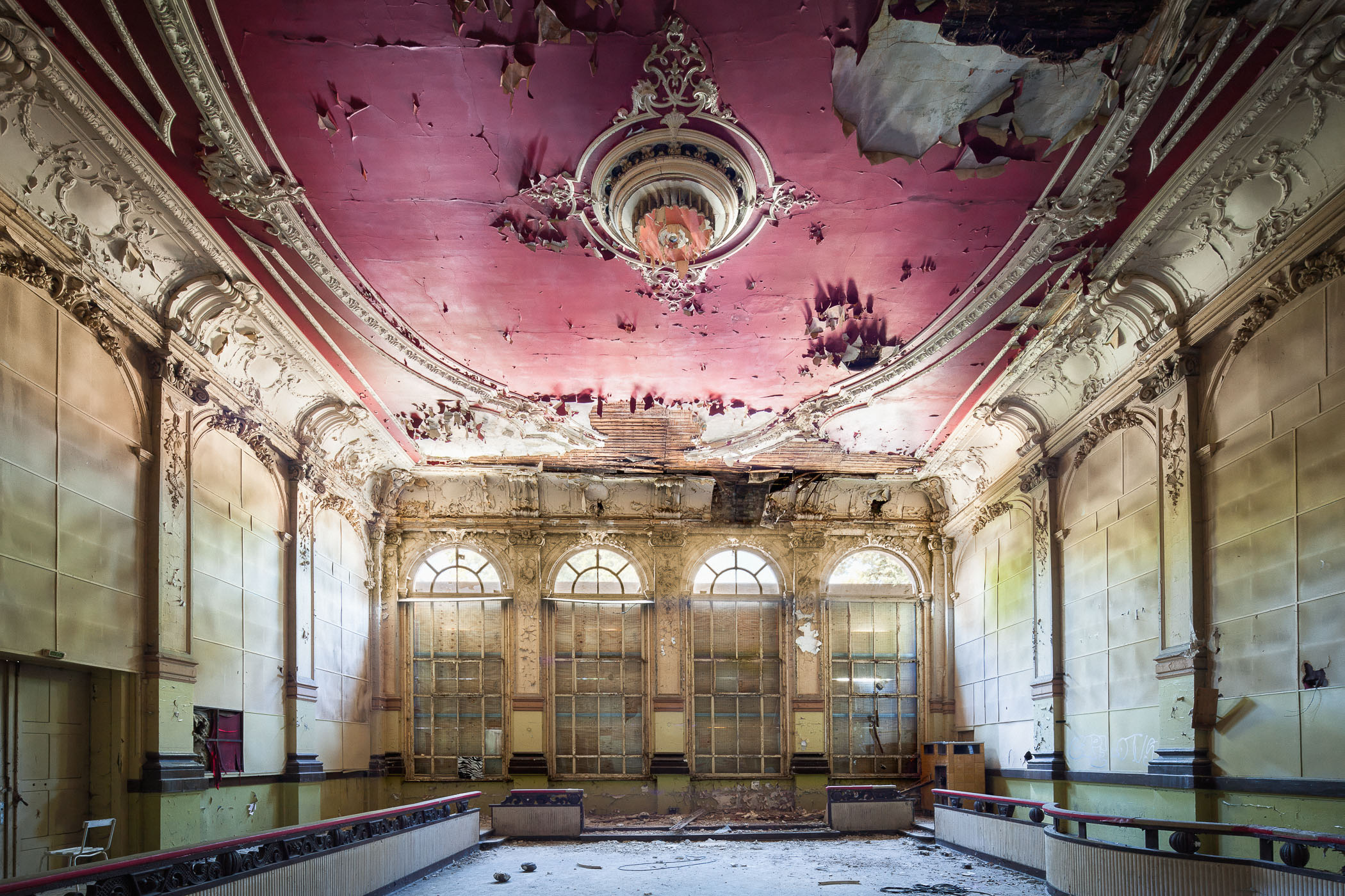 Riviera Grünau, Großer Ballsaal, Berlin by Thomas Kemnitz, 2010