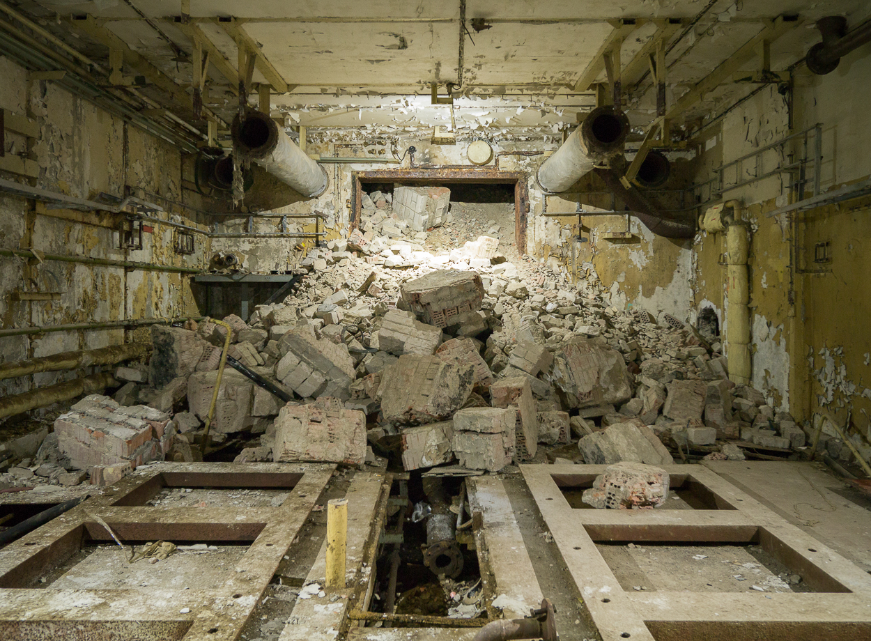 Soviet Command Centre by Thomas Kemnitz, 2014