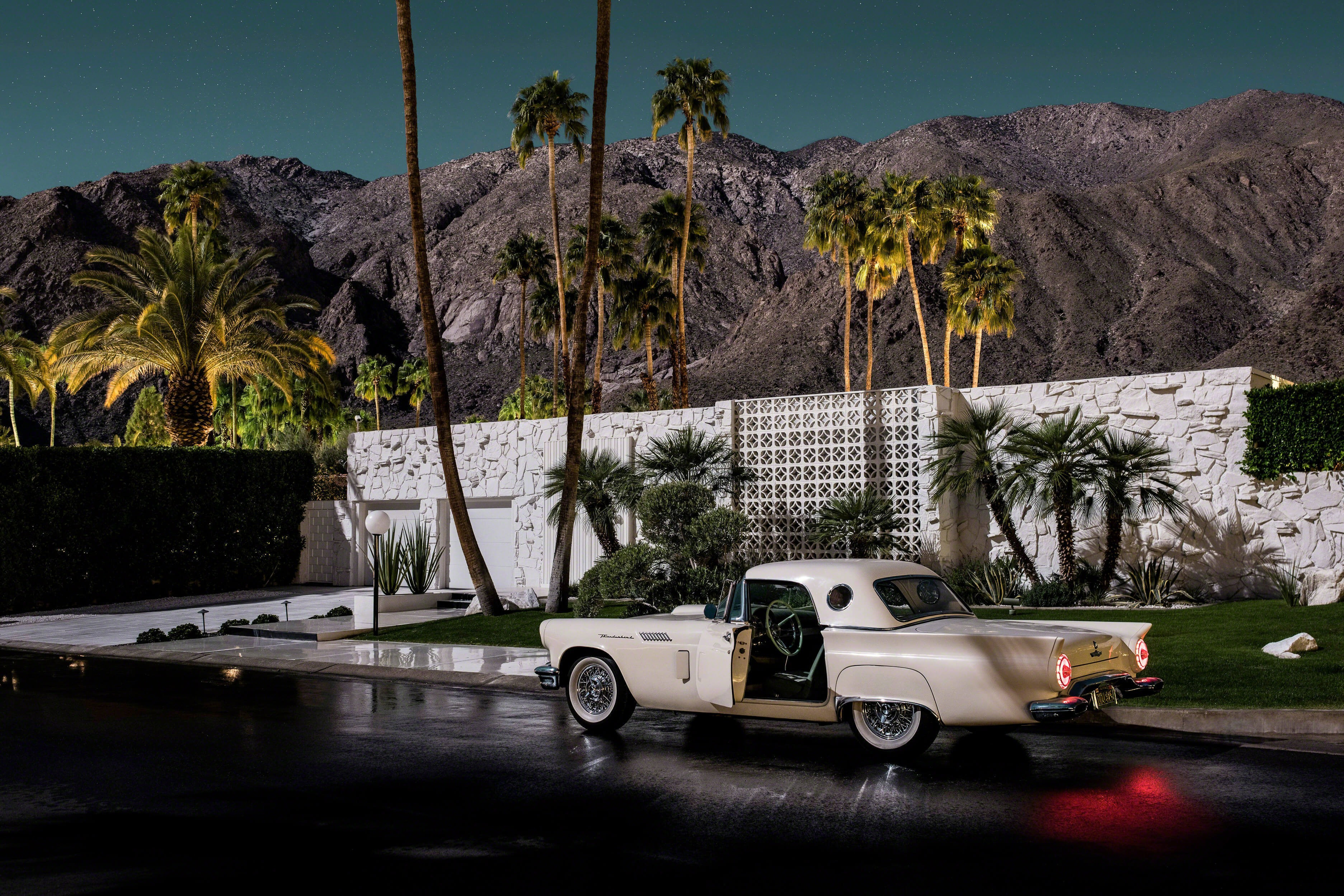 Abrigo Corner IV by Tom Blachford, 2018