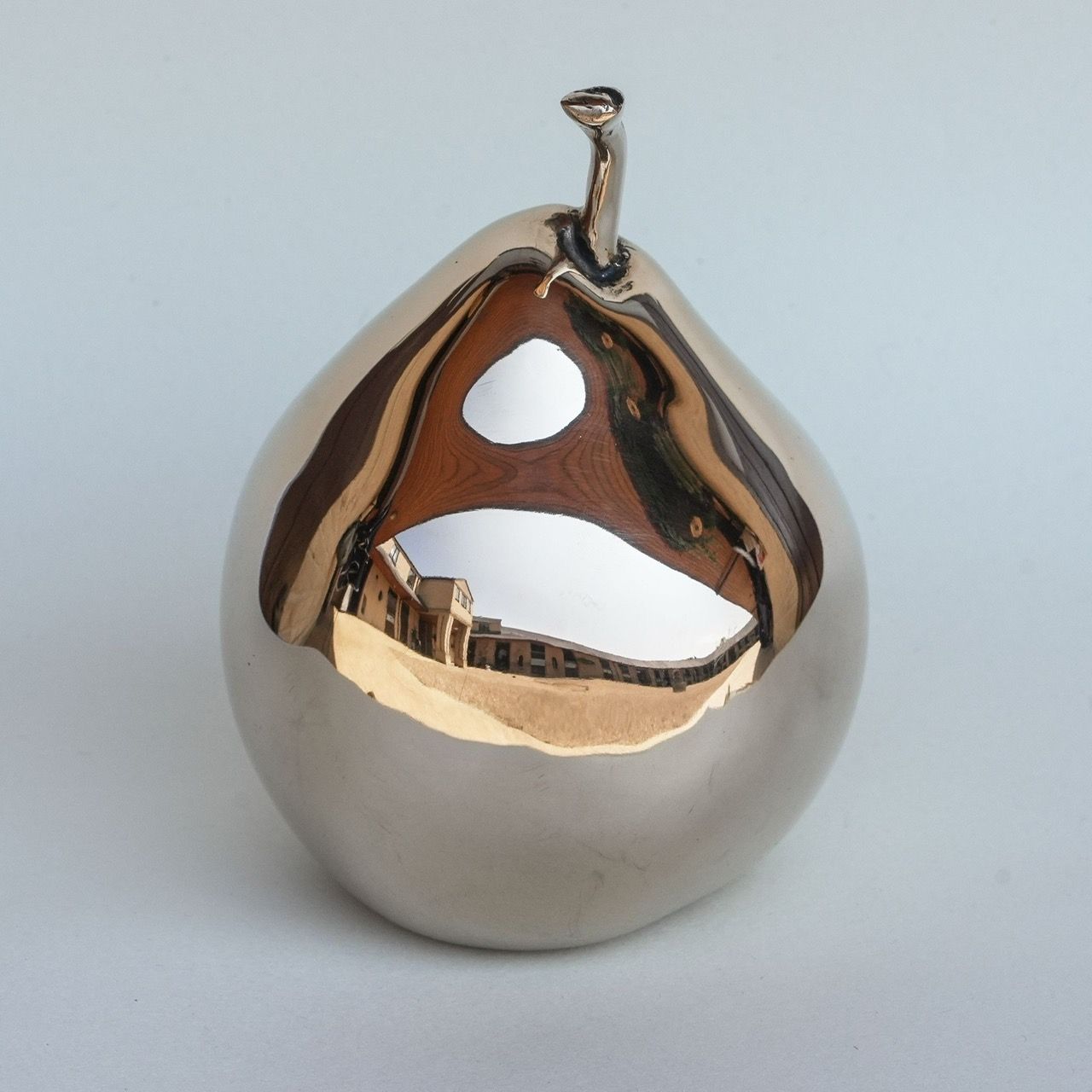 Artwork by Veda Hallowes, Dear Heart II, Made of Mirror Polished Bronze 
