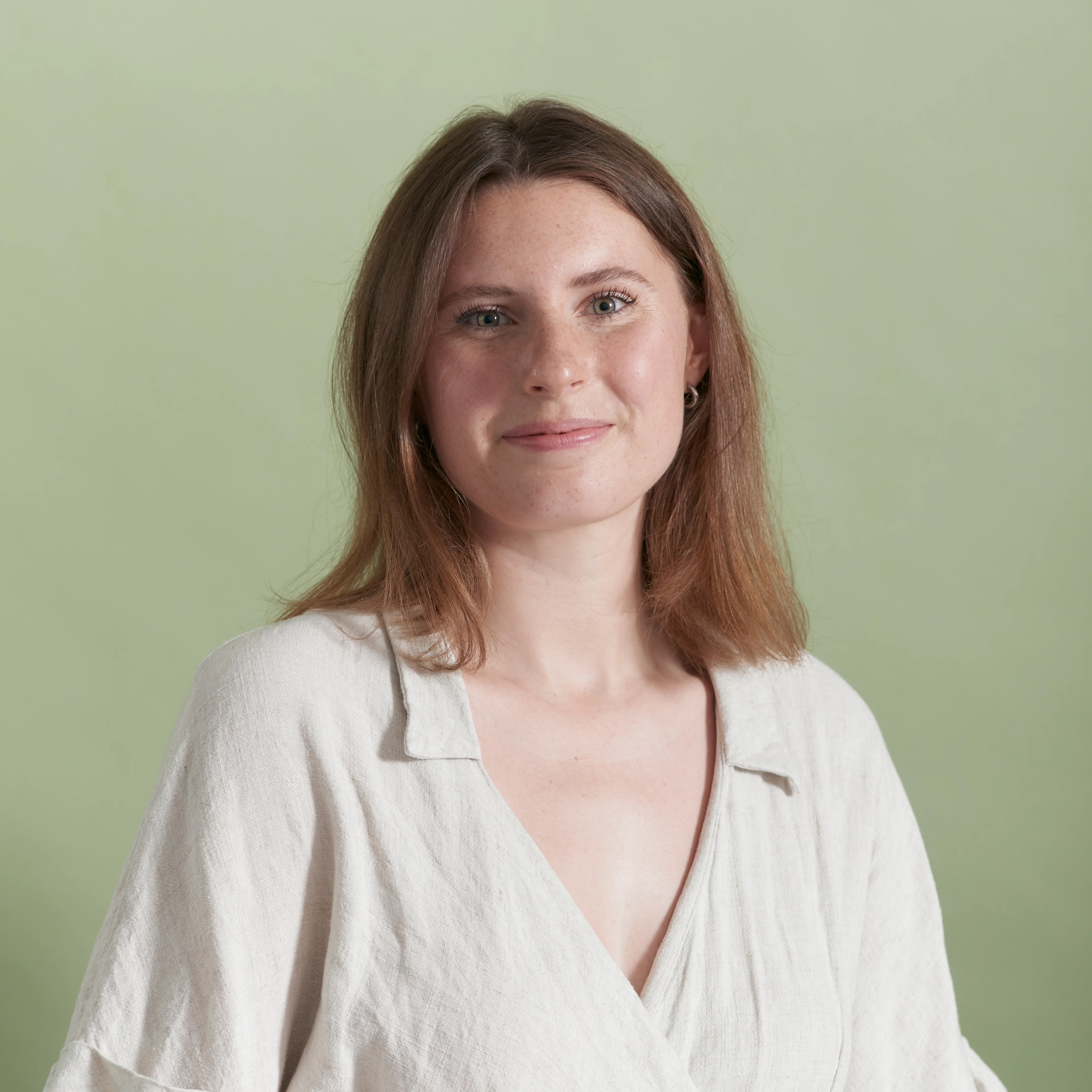 Hannah Scoltock, Consignments Associate - Lougher Contemporary