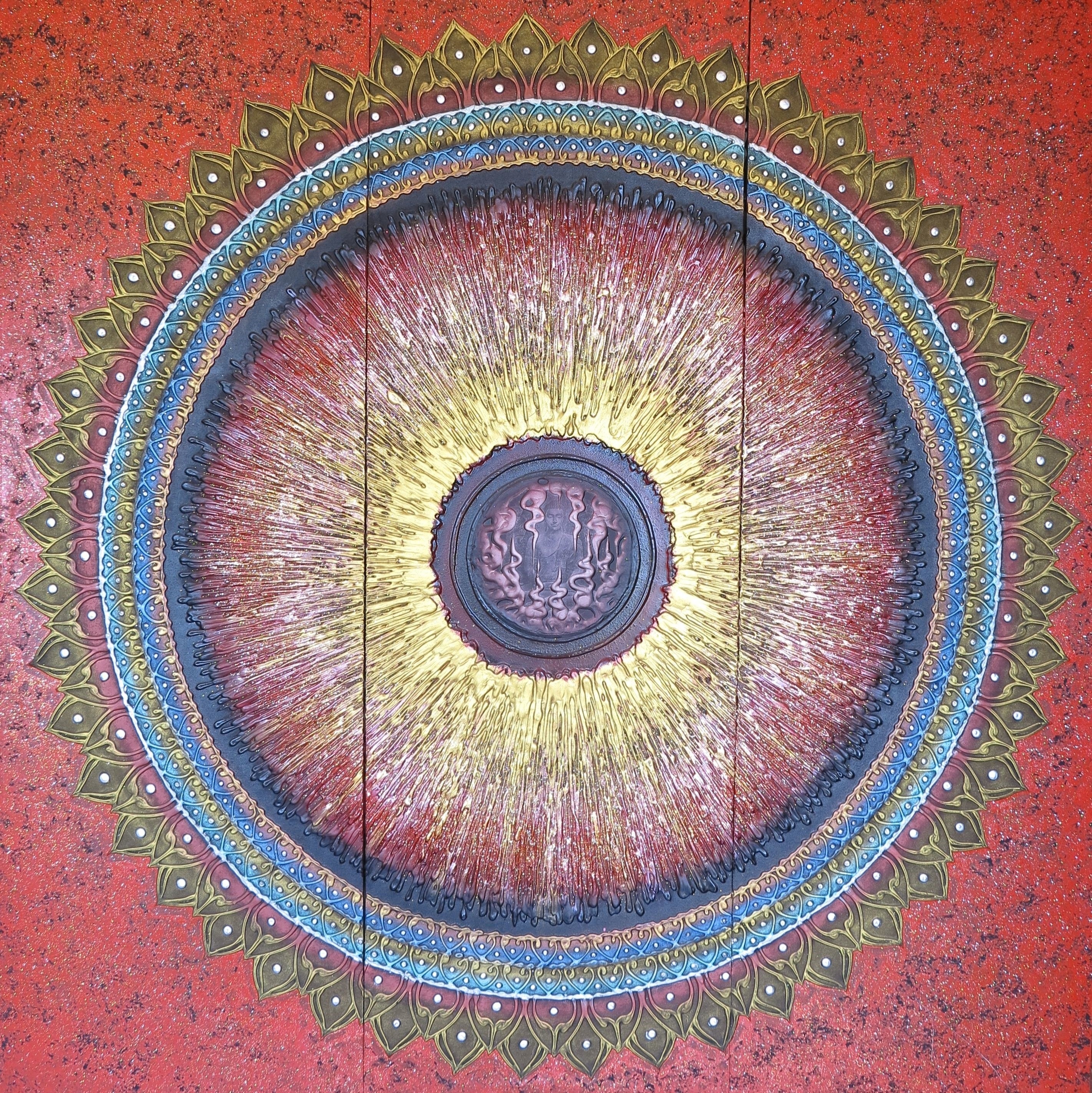 The expanding universe I by Khamsin Ouaichai, 2014