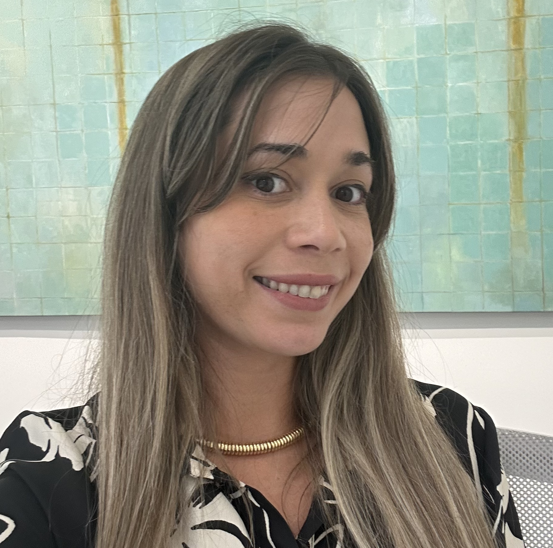 Mónica González, GALLERY MANAGER - Zapata Gallery